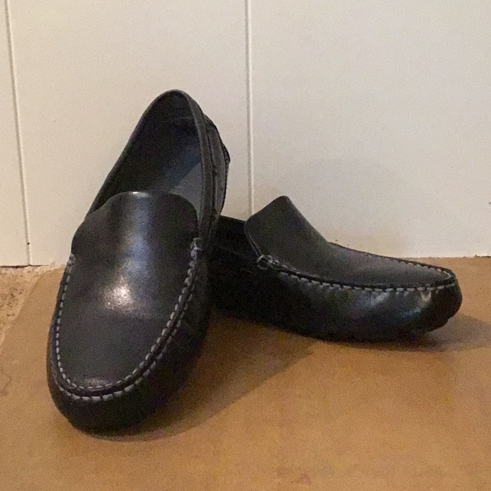 Sperry Gold Cup driving loafers in black. Like new! Size 7M.
